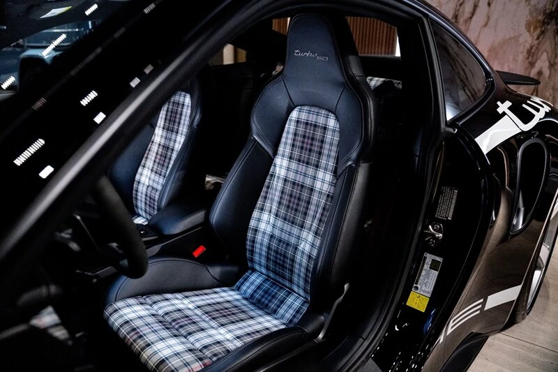 2025 Porsche 992 Turbo - Image 8 of 28