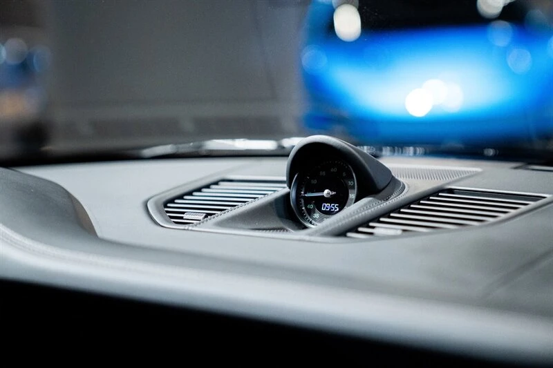 2025 Porsche 992 Turbo - Image 19 of 28