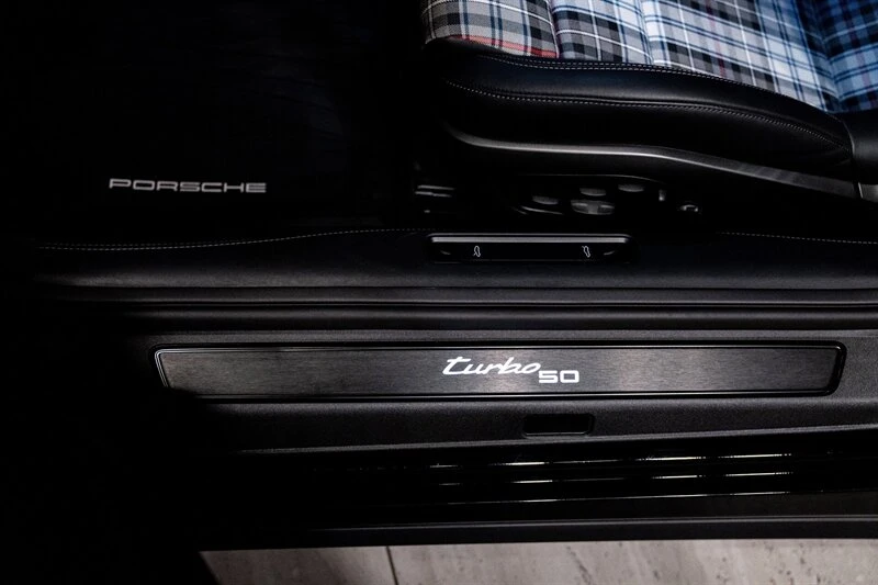 2025 Porsche 992 Turbo - Image 25 of 28