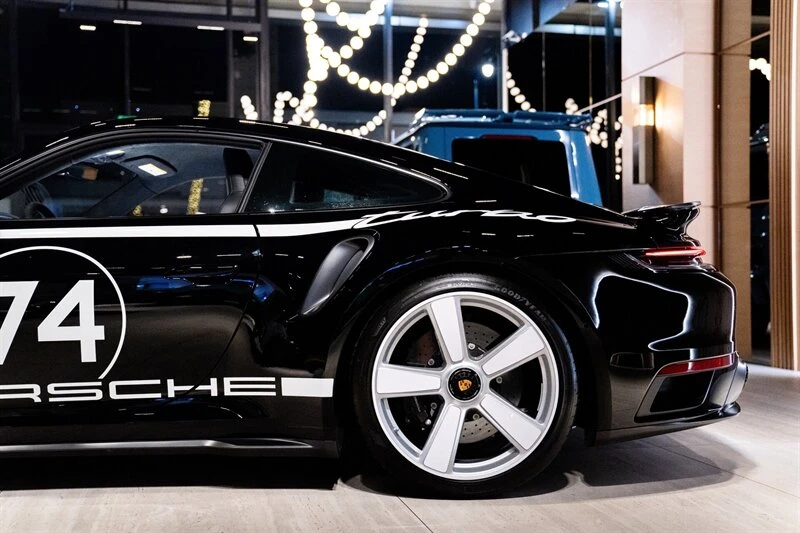 2025 Porsche 992 Turbo - Image 27 of 28