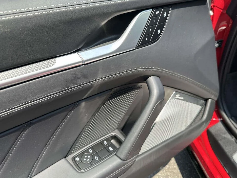 2025 Porsche 992 Turbo - Image 15 of 29