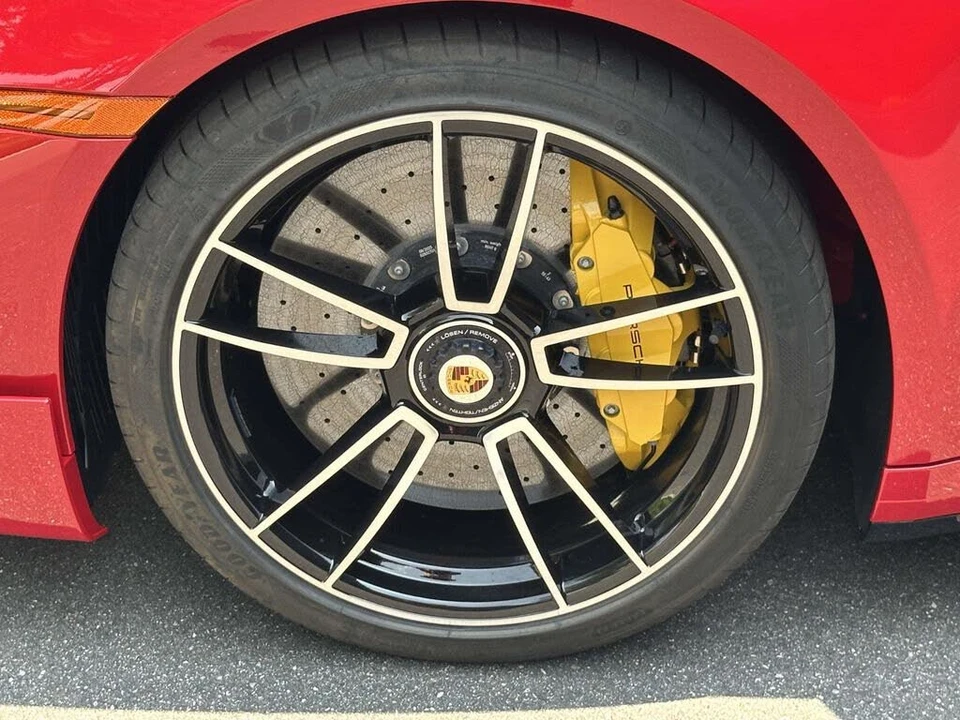 2025 Porsche 992 Turbo - Image 10 of 29