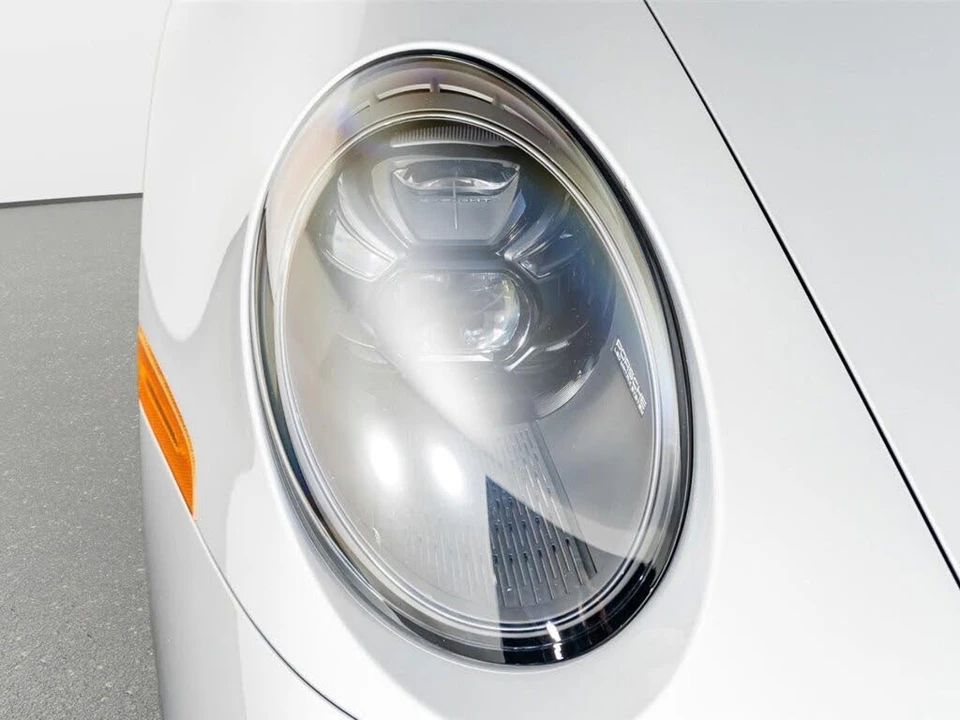 2025 Porsche 992 Turbo - Image 24 of 31