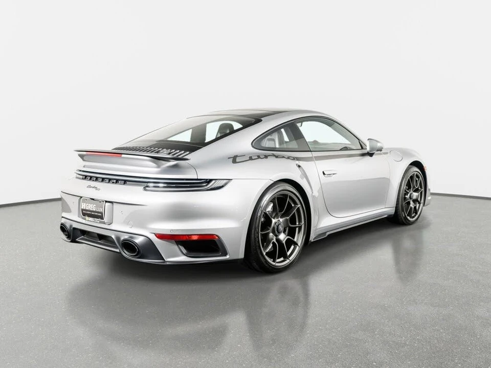 2025 Porsche 992 Turbo - Image 10 of 31