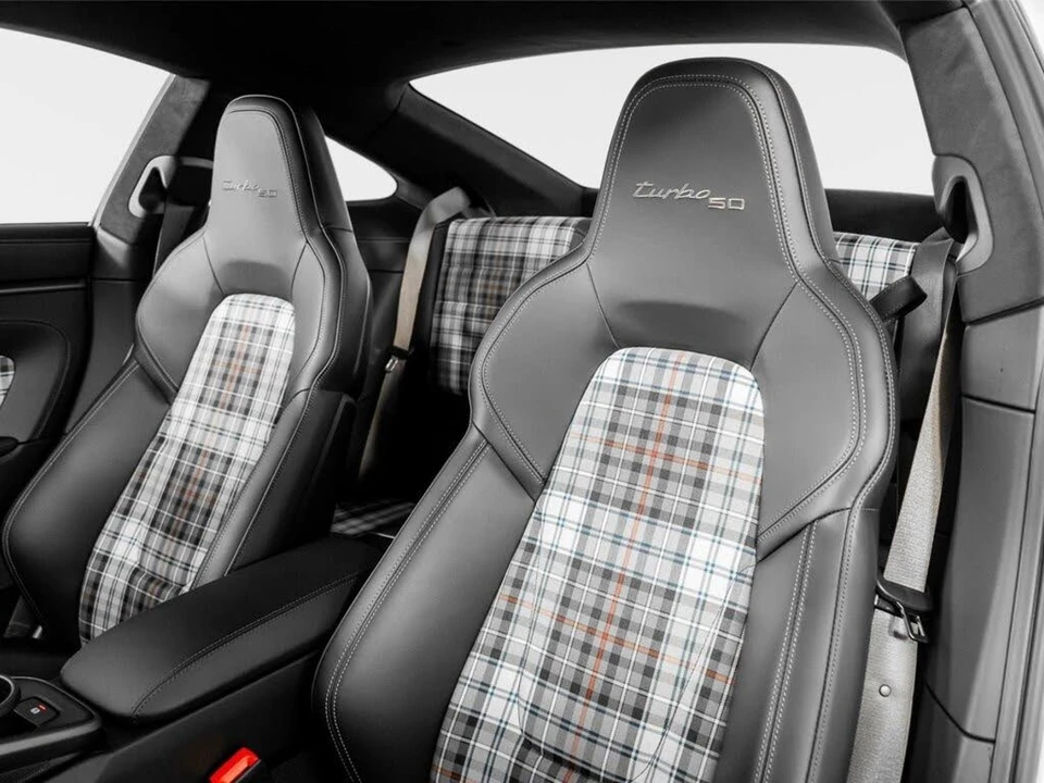 2025 Porsche 992 Turbo - Image 3 of 31