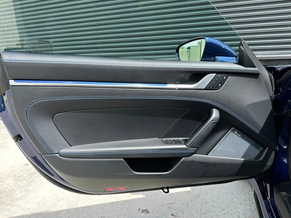 2025 Porsche 992 Turbo - Image 16 of 31