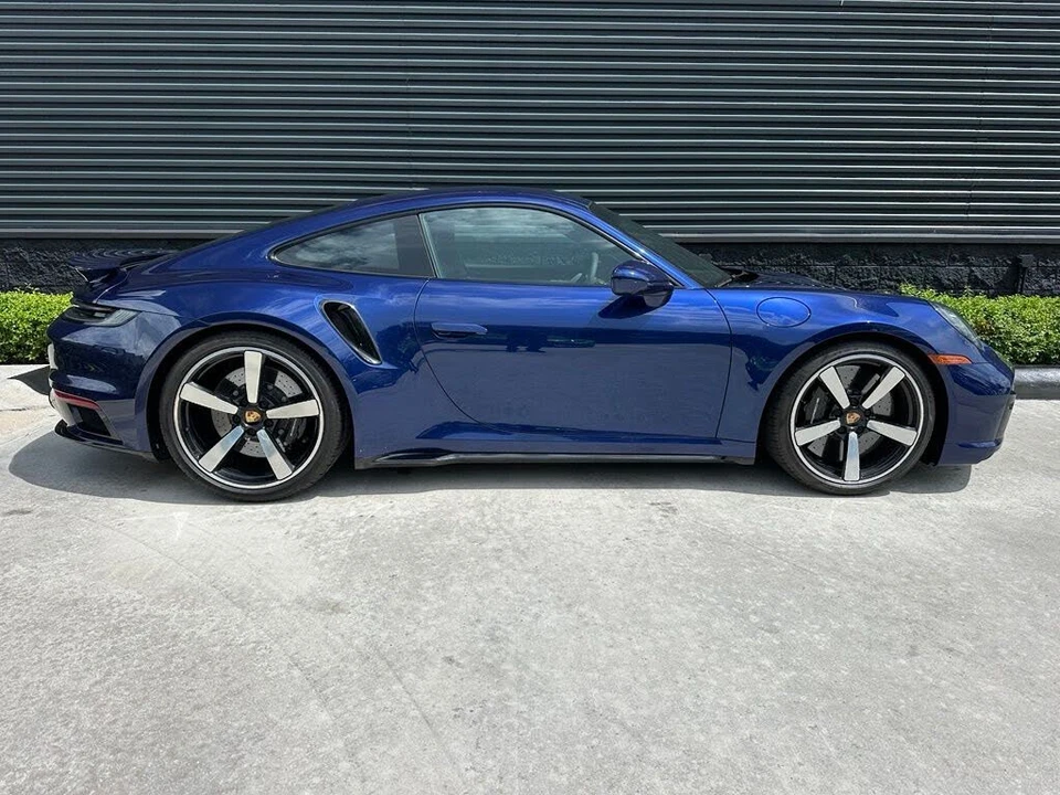 2025 Porsche 992 Turbo - Image 11 of 31