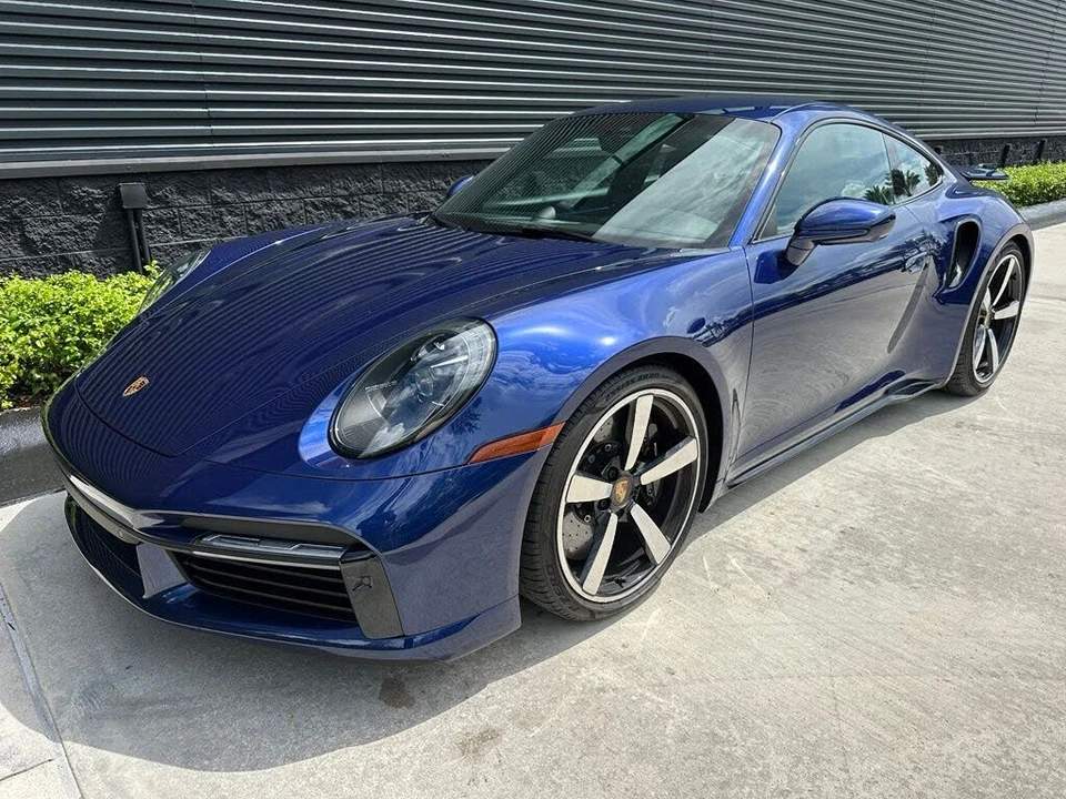 2025 Porsche 992 Turbo - Image 7 of 31