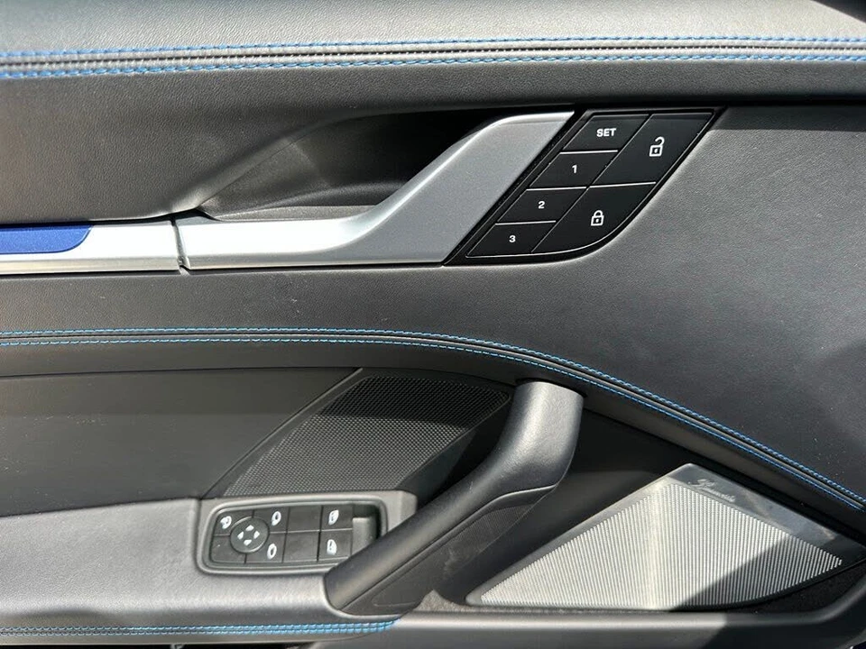2025 Porsche 992 Turbo - Image 17 of 31