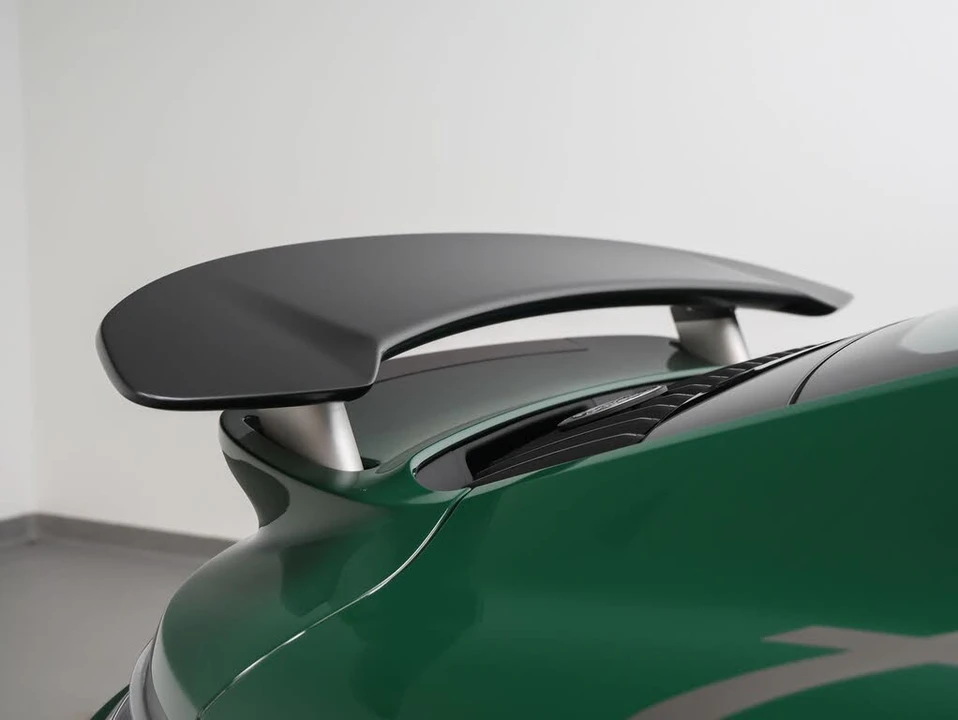 2025 Porsche 992 Turbo - Image 16 of 31