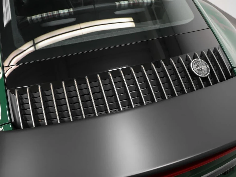 2025 Porsche 992 Turbo - Image 28 of 31