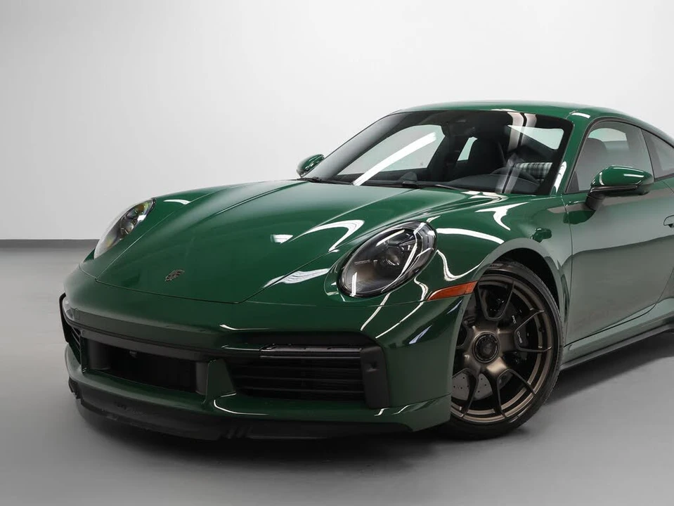 2025 Porsche 992 Turbo - Image 7 of 31