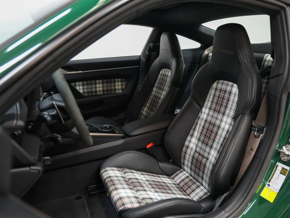 2025 Porsche 992 Turbo - Image 5 of 31