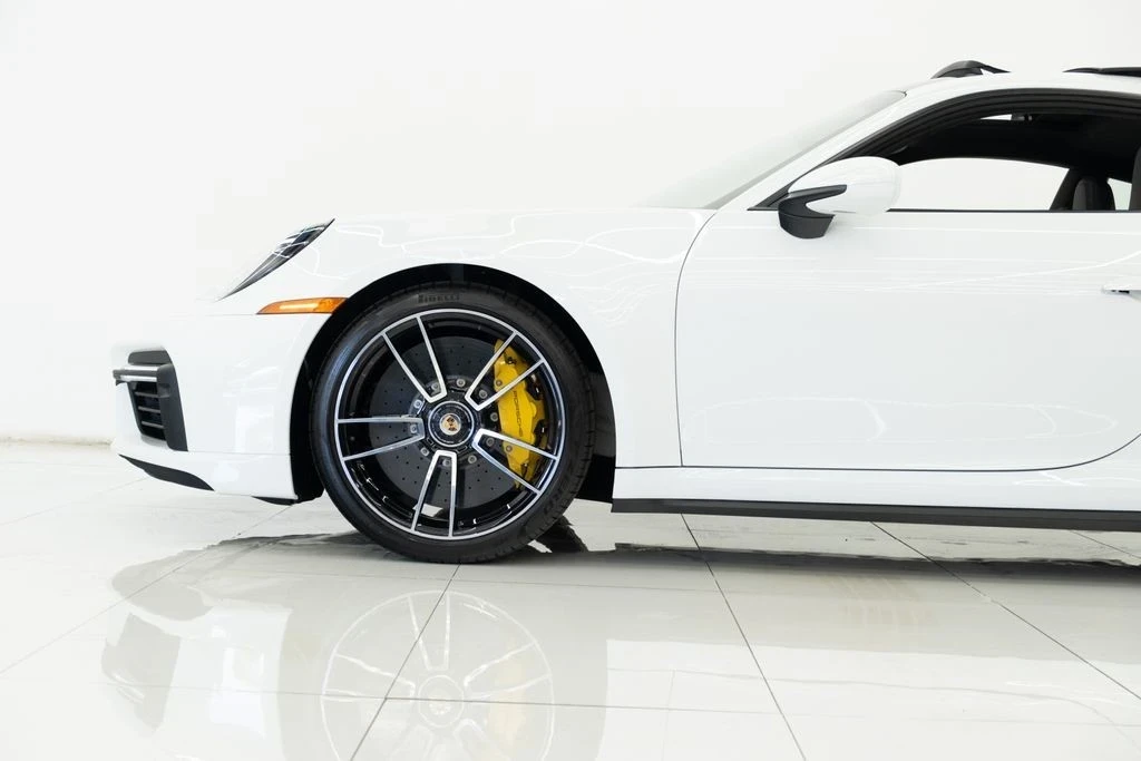 2025 Porsche 992 Turbo - Image 12 of 21