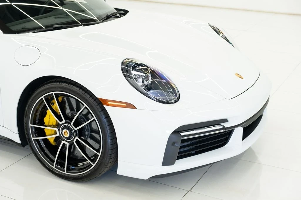 2025 Porsche 992 Turbo - Image 8 of 21