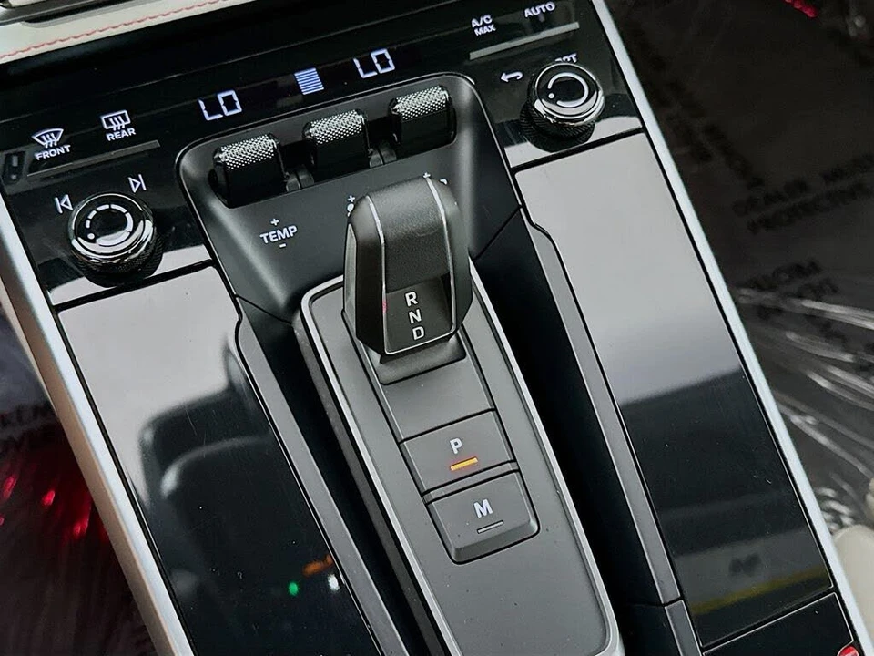 2025 Porsche 992 Turbo S - Image 18 of 31