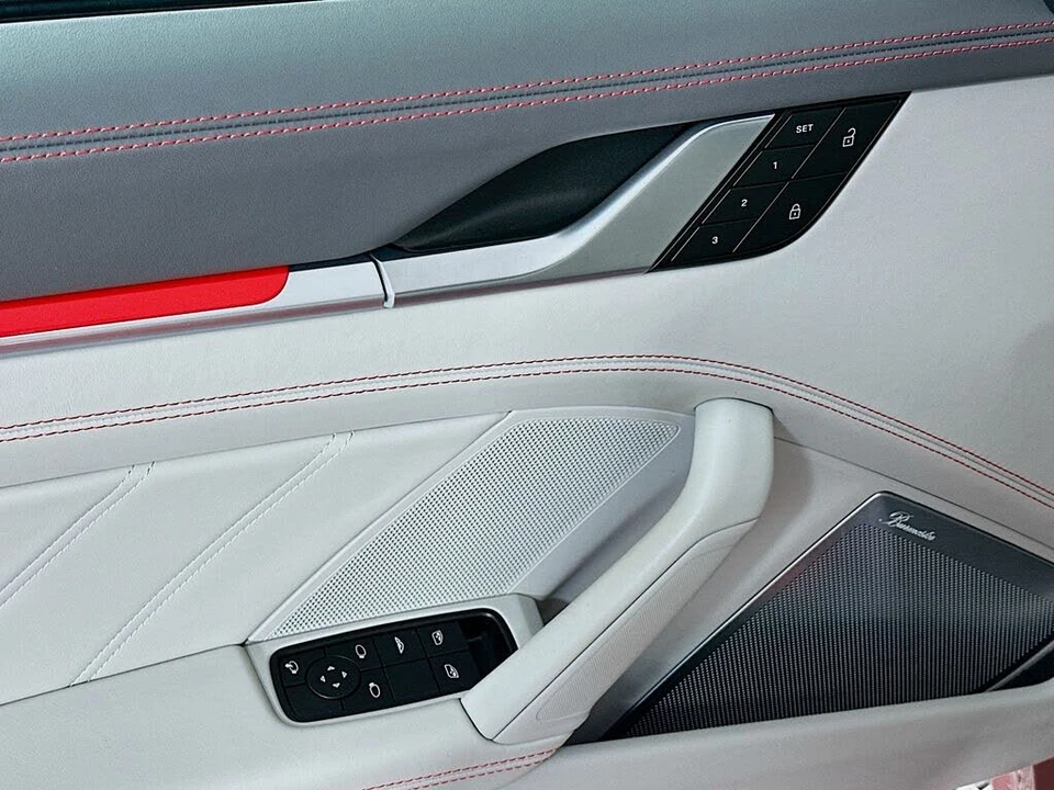 2025 Porsche 992 Turbo S - Image 19 of 31