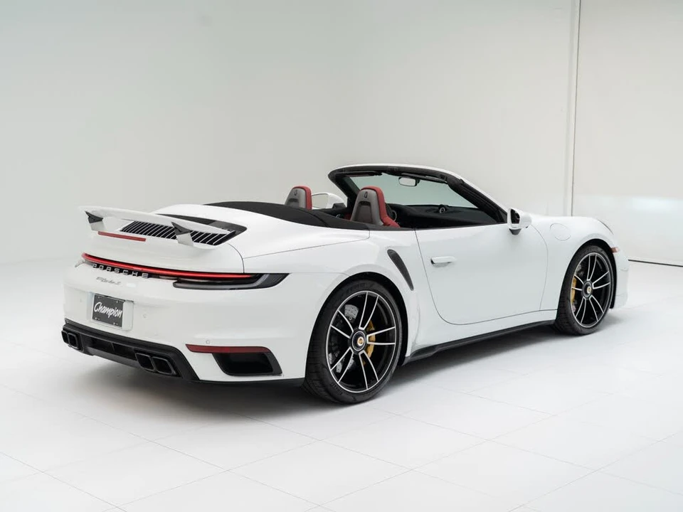 2025 Porsche 992 Turbo S - Image 9 of 31