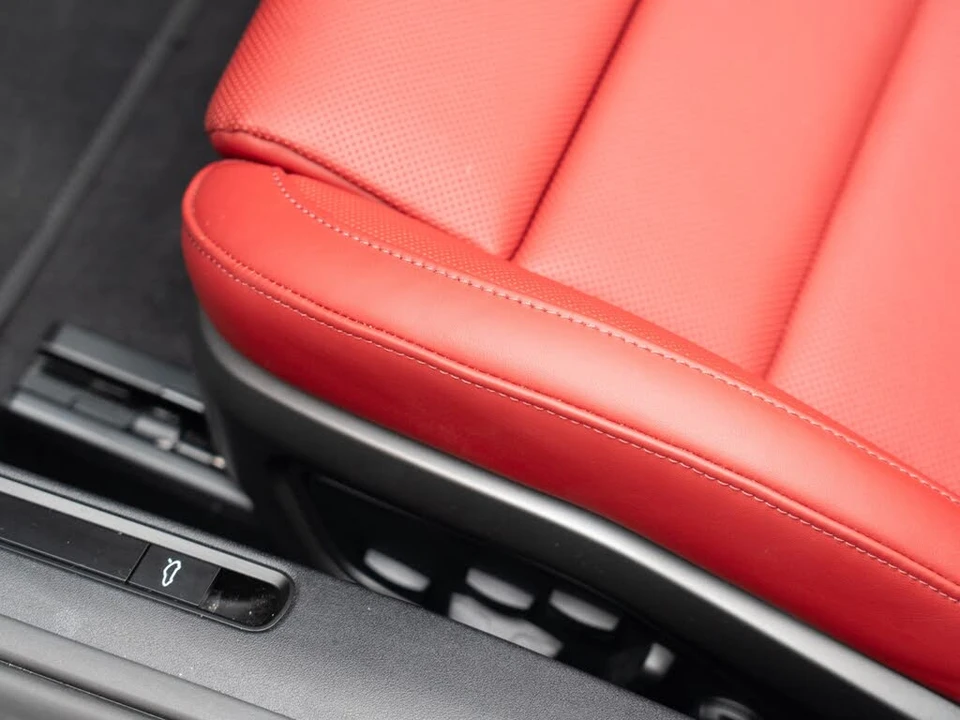 2025 Porsche 992 Turbo S - Image 15 of 31