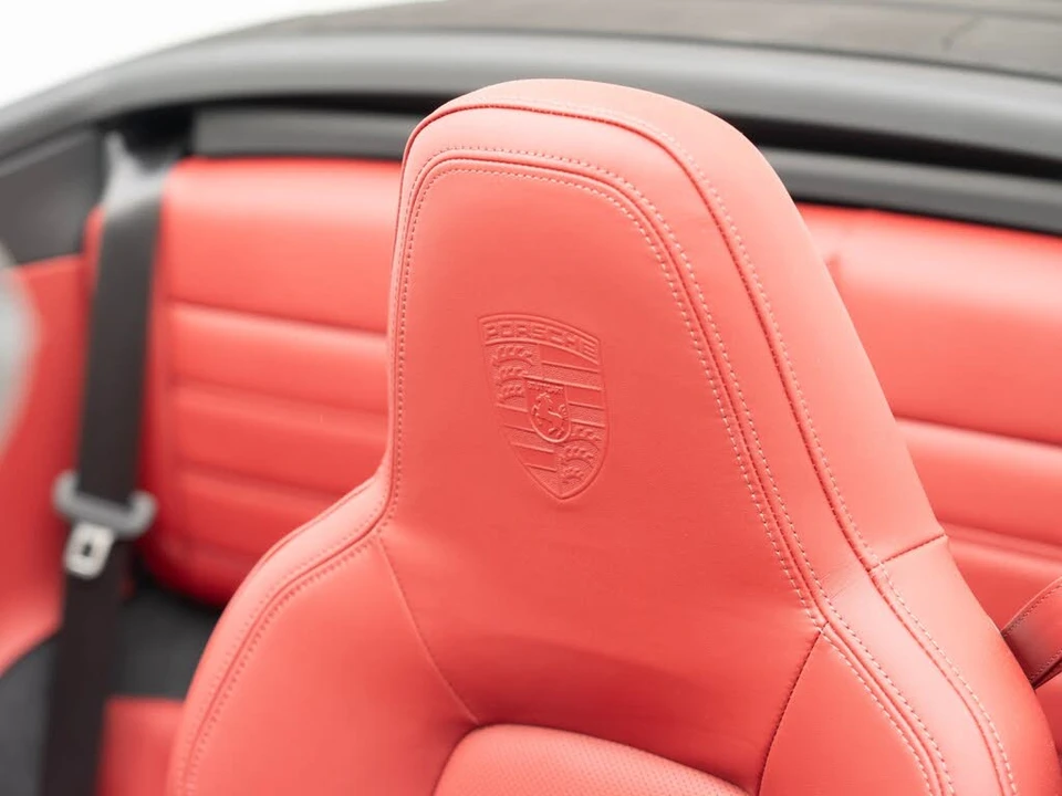 2025 Porsche 992 Turbo S - Image 18 of 31