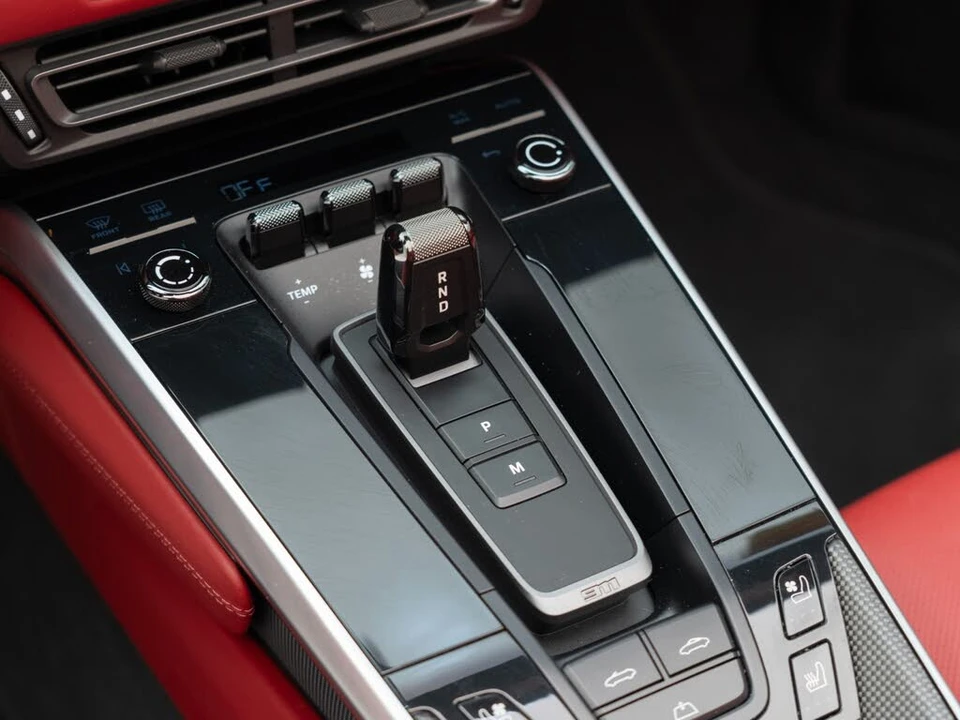 2025 Porsche 992 Turbo S - Image 27 of 31