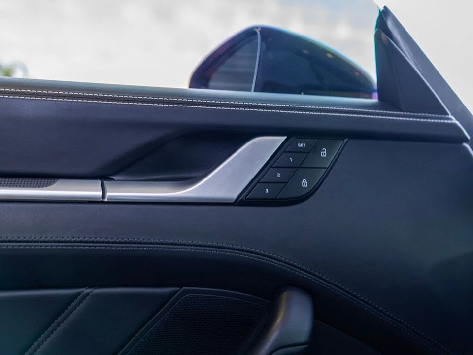 2025 Porsche 992 Turbo S - Image 28 of 31
