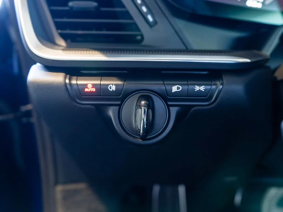 2025 Porsche 992 Turbo S - Image 18 of 31