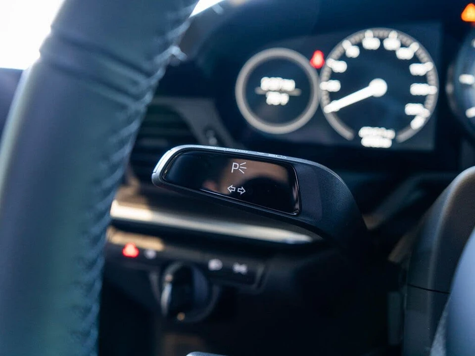 2025 Porsche 992 Turbo S - Image 19 of 31