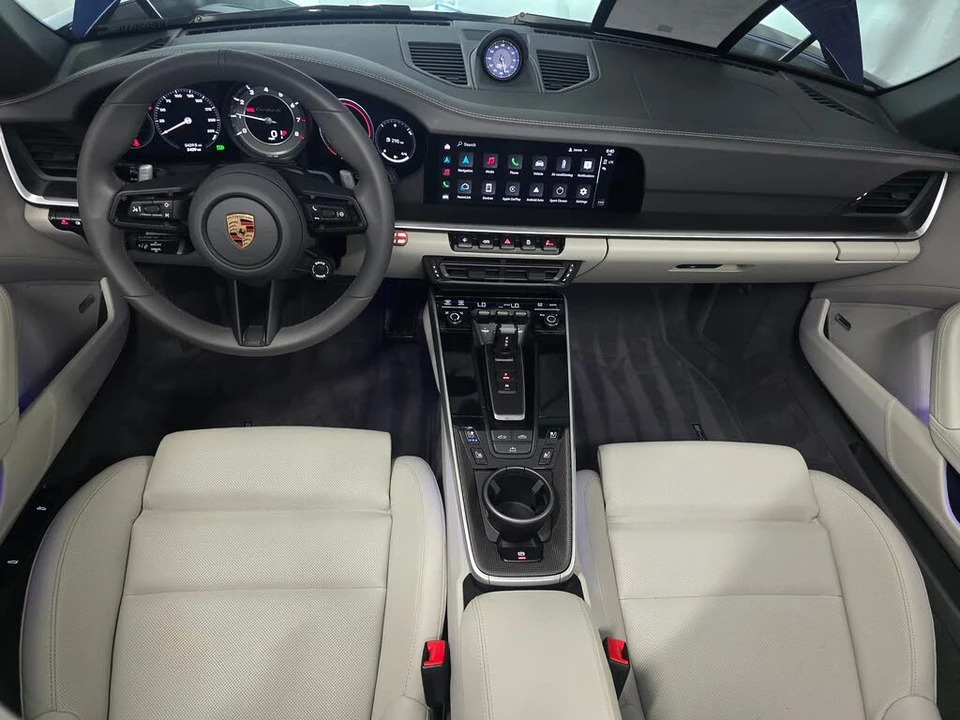 2025 Porsche 992 Turbo S - Image 19 of 31