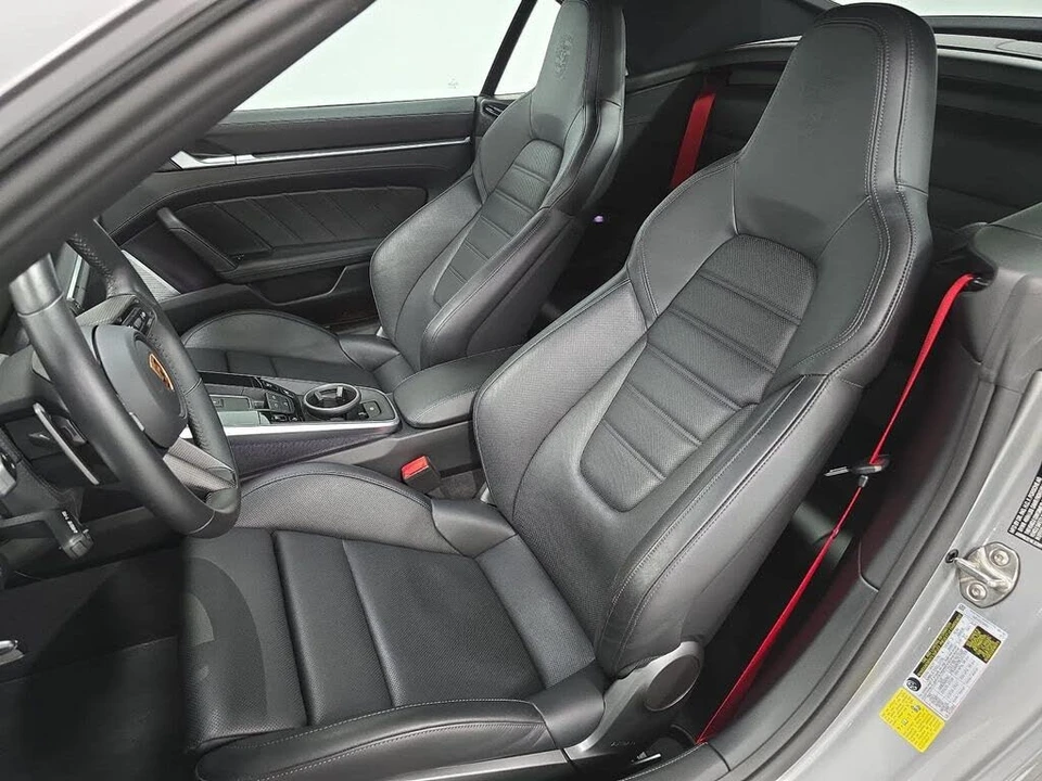 2025 Porsche 992 Turbo S - Image 5 of 31