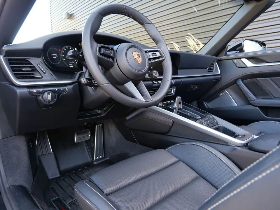 2025 Porsche 992 Turbo S - Image 4 of 31