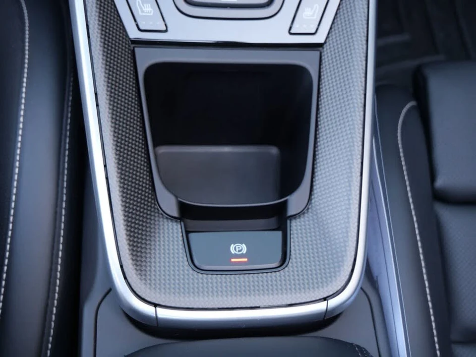 2025 Porsche 992 Turbo S - Image 13 of 31