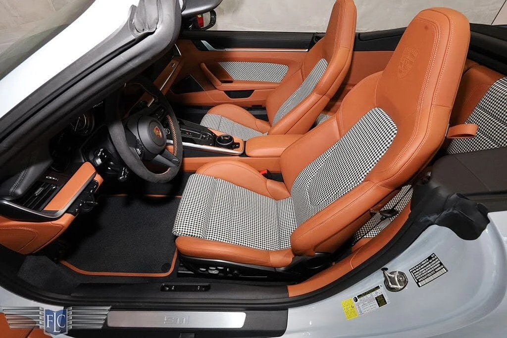 2025 Porsche 992 Turbo S - Image 19 of 31