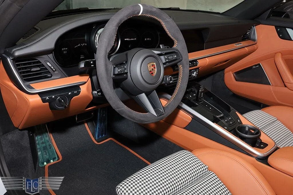 2025 Porsche 992 Turbo S - Image 24 of 31
