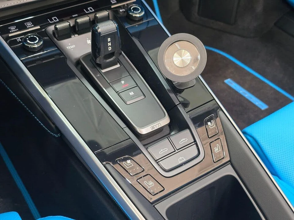 2025 Porsche 992 Turbo S - Image 19 of 31