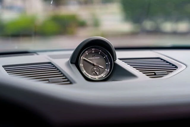 2025 Porsche 992 Turbo S - Image 18 of 28