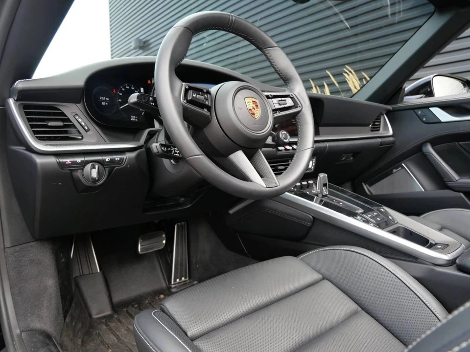 2025 Porsche 992 Turbo S - Image 4 of 4