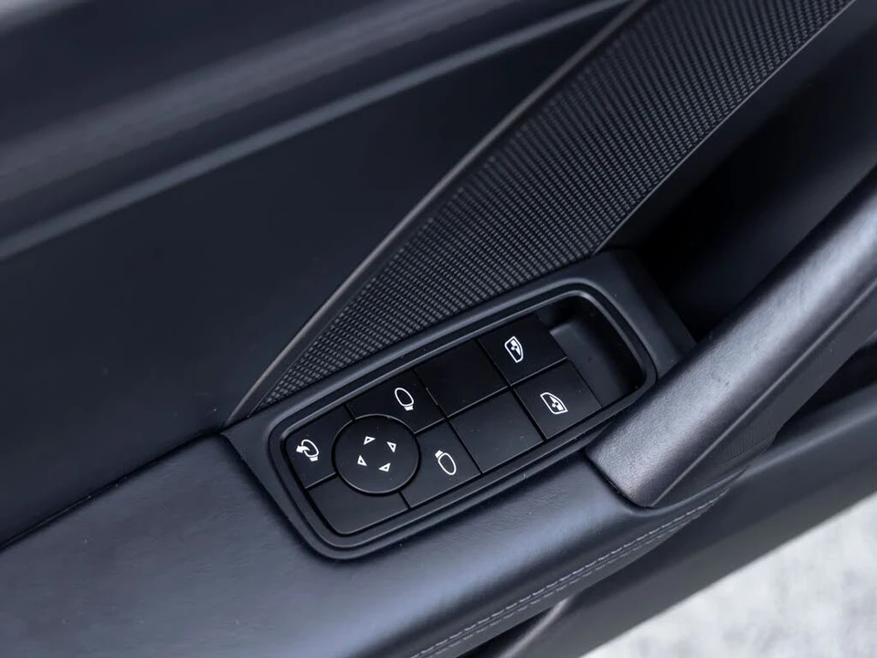 2025 Porsche 992 Turbo S - Image 24 of 31