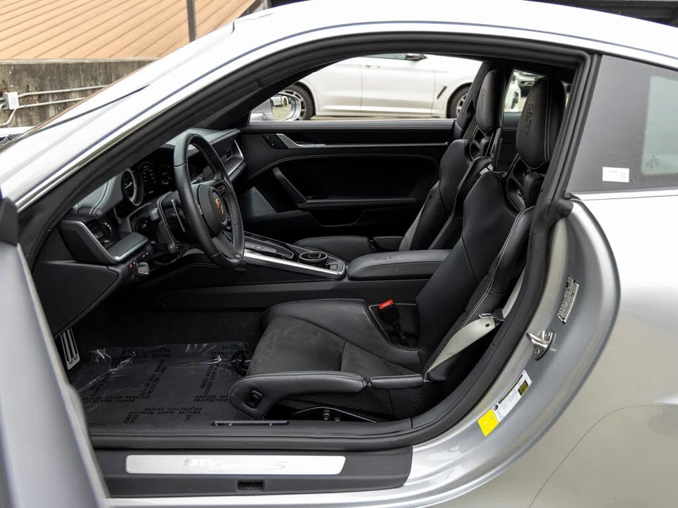 2025 Porsche 992 Turbo S - Image 28 of 31