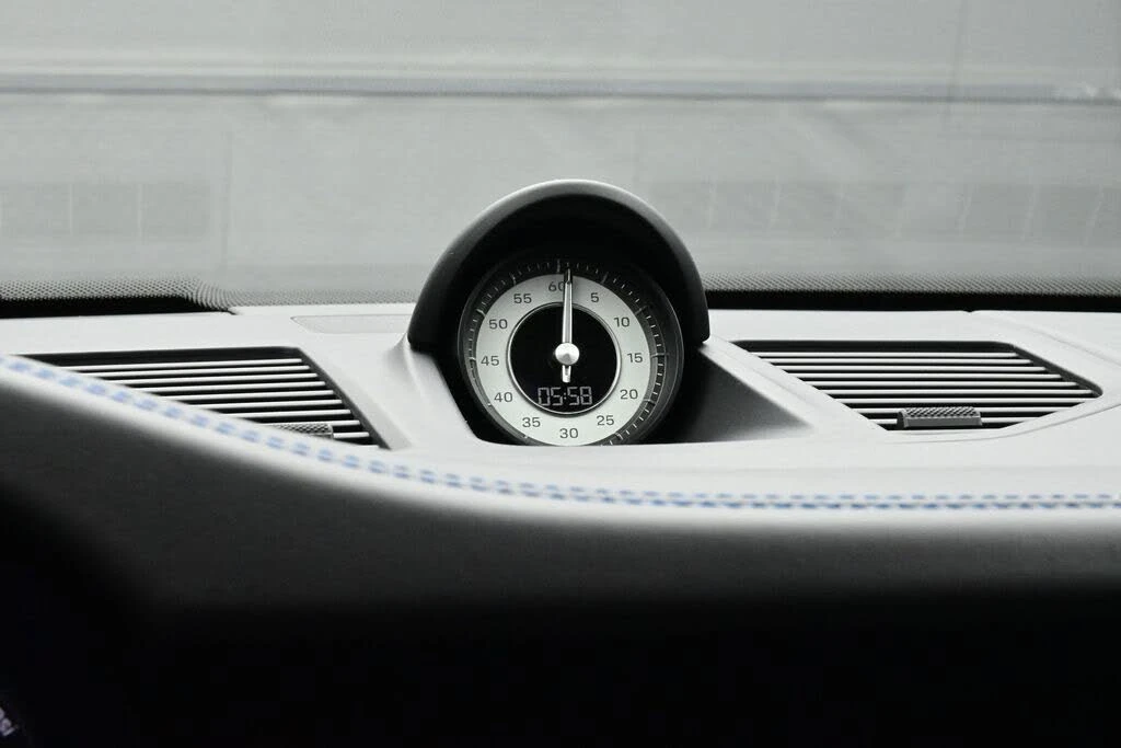 2025 Porsche 992 Turbo S - Image 12 of 31