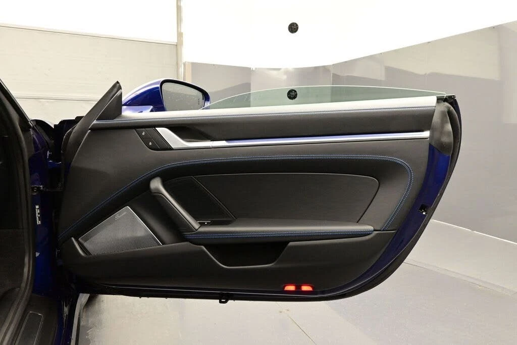 2025 Porsche 992 Turbo S - Image 17 of 31