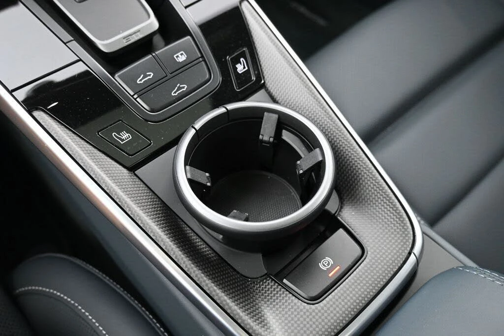 2025 Porsche 992 Turbo S - Image 12 of 31