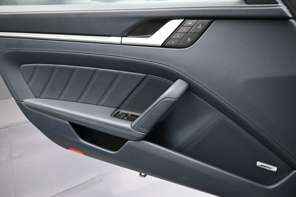 2025 Porsche 992 Turbo S - Image 20 of 31