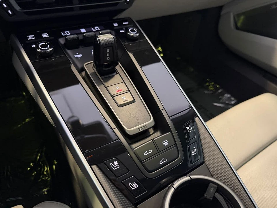 2025 Porsche 992 Turbo S - Image 18 of 27