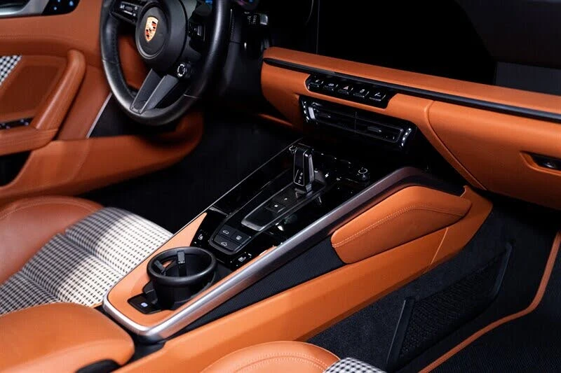 2025 Porsche 992 Turbo S - Image 27 of 31