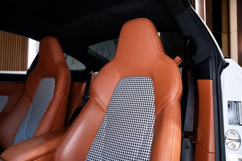 2025 Porsche 992 Turbo S - Image 15 of 31
