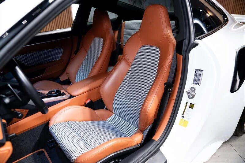 2025 Porsche 992 Turbo S - Image 5 of 31