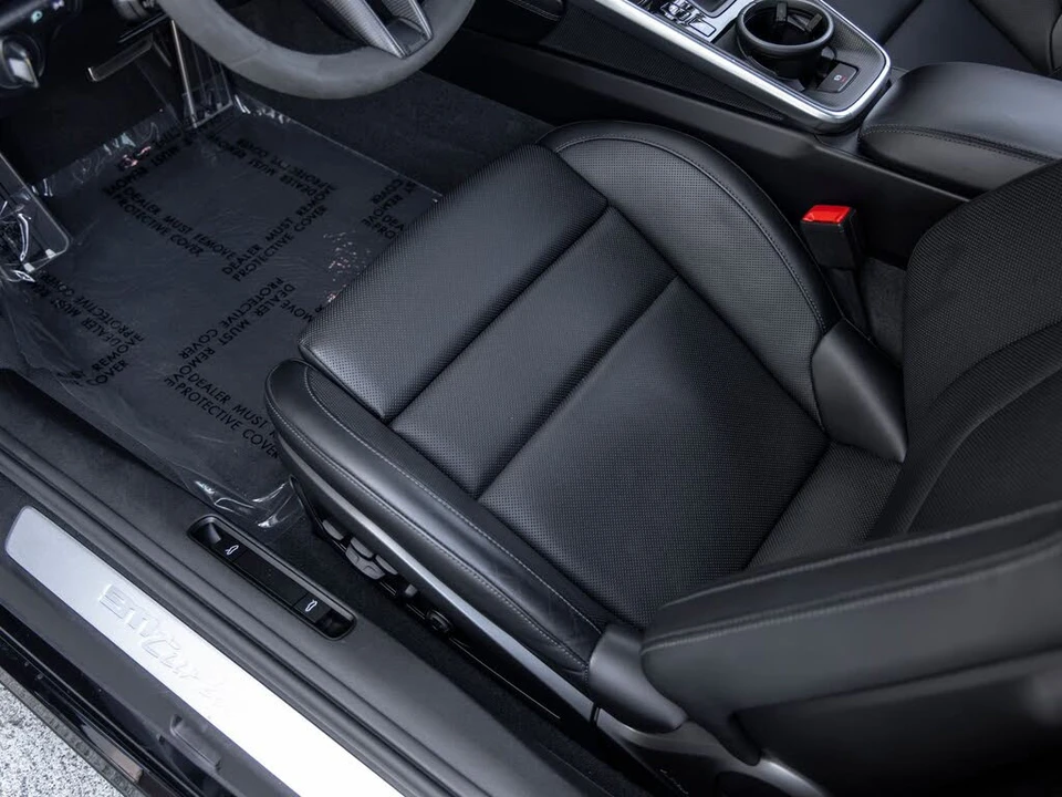2025 Porsche 992 Turbo S - Image 28 of 31