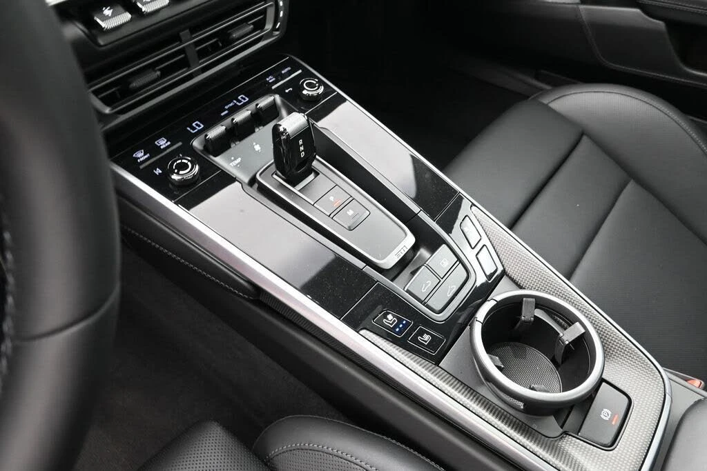 2025 Porsche 992 Turbo S - Image 19 of 31