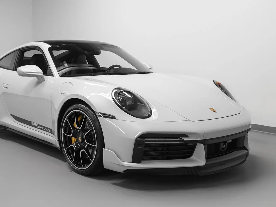 2025 Porsche 992 Turbo S - Image 9 of 31